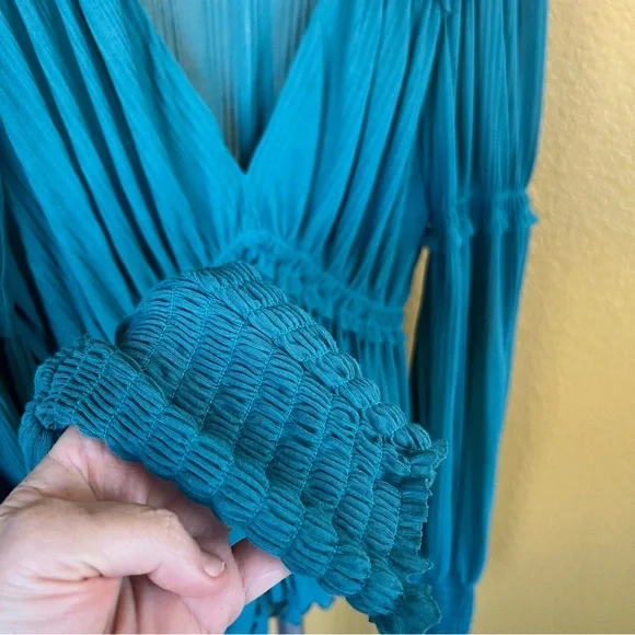 Free People Day Dreaming Top in Teal - Picture 7 of 10